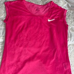 3 for $20! EUC Nike Top